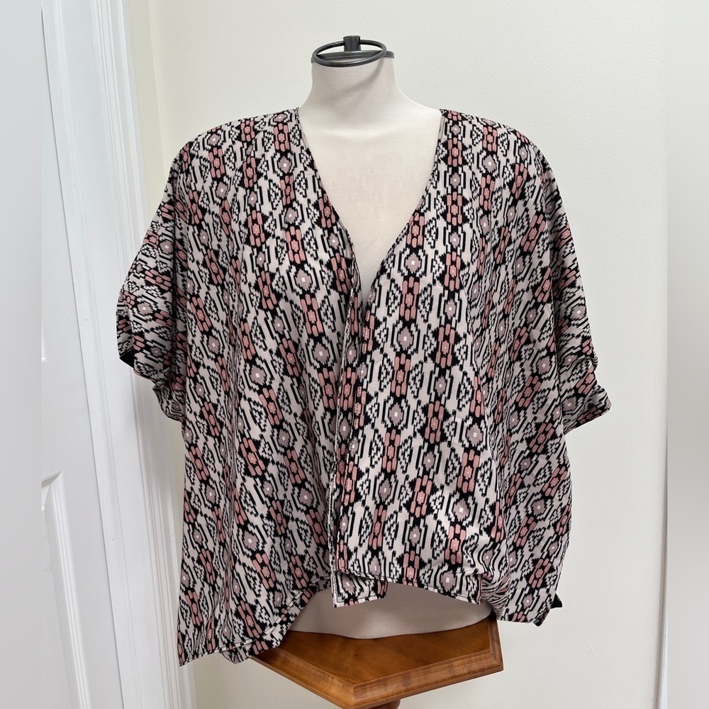 Pink Martini kimono ladies size medium